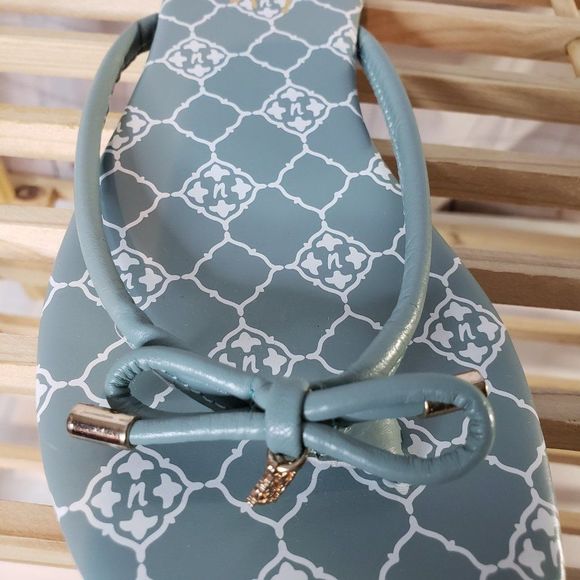 CUTE Nanette Lepore Dainty Blue Leather Bow Thong Sandals womens 8.5 Flipflops - Picture 7 of 11